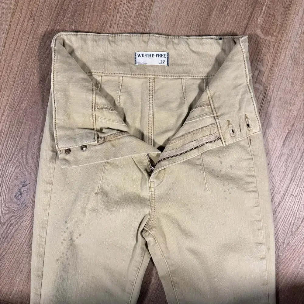 Free People We The Free High Rise Flare Jeans Olive Mineral Wash Size 28